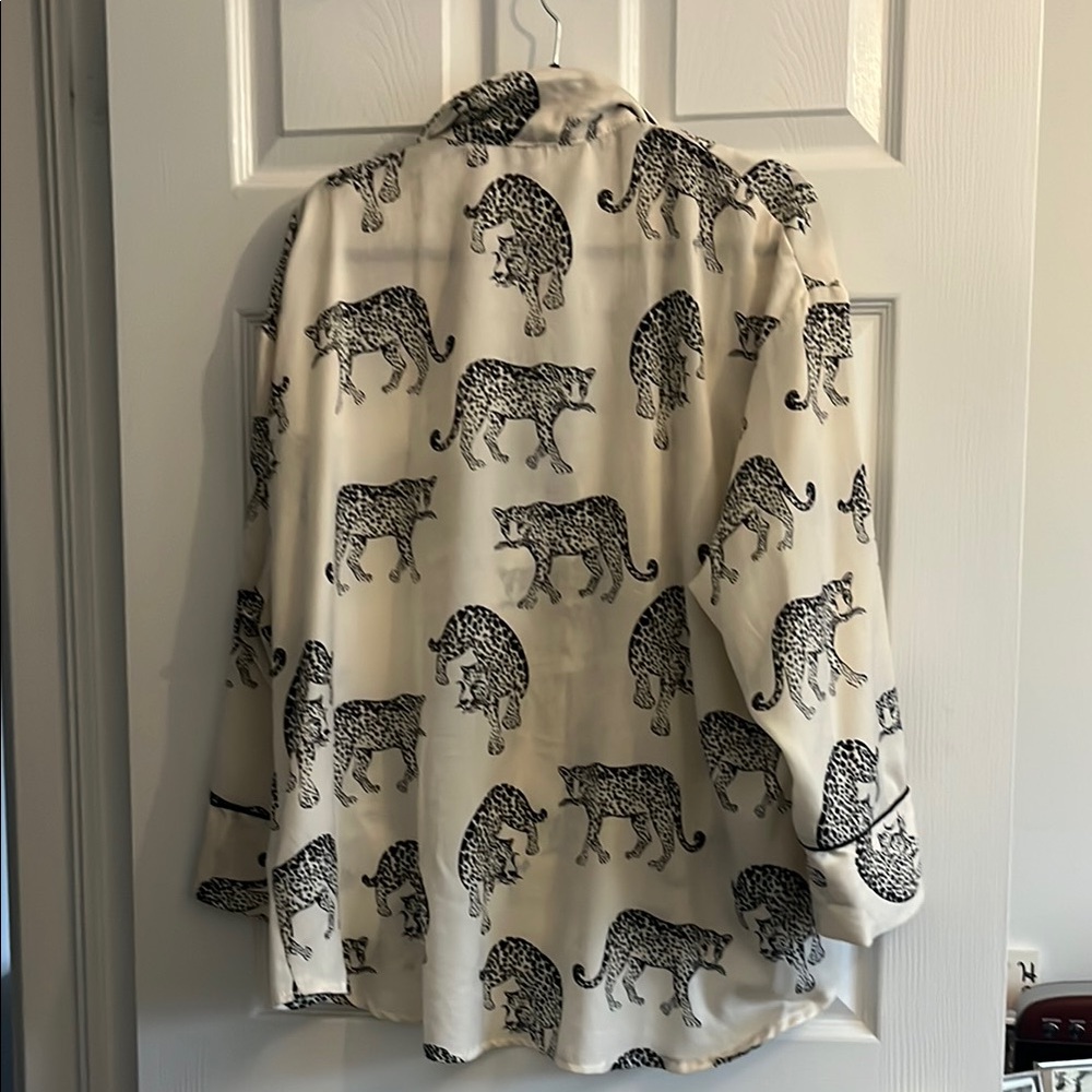 Leopard Print top - Picture 4 of 4